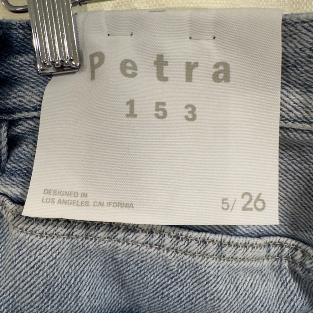 Petra 153 Womens Distressed Straight Leg Jeans Light Wash Raw Hem Size 5/26 NWT - Picture 8 of 10